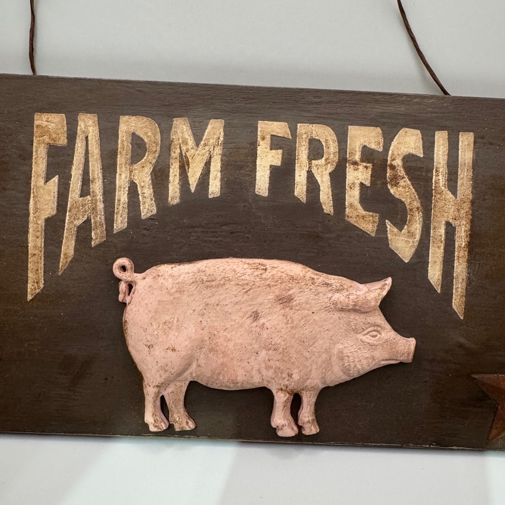 Farm Fresh Pig Rustic Farmhouse Wall Sign - Picture 3 of 4